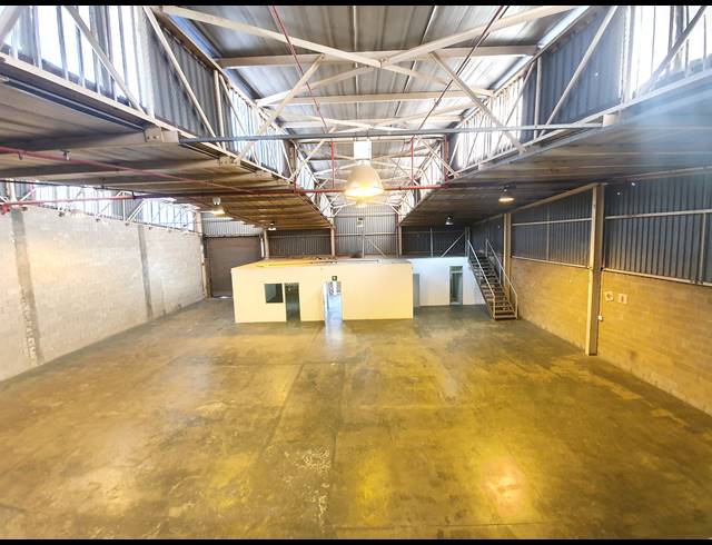 419M² WAREHOUSE TO LET IN SELBY